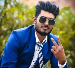 Name - Mukesh Shah, Post - member